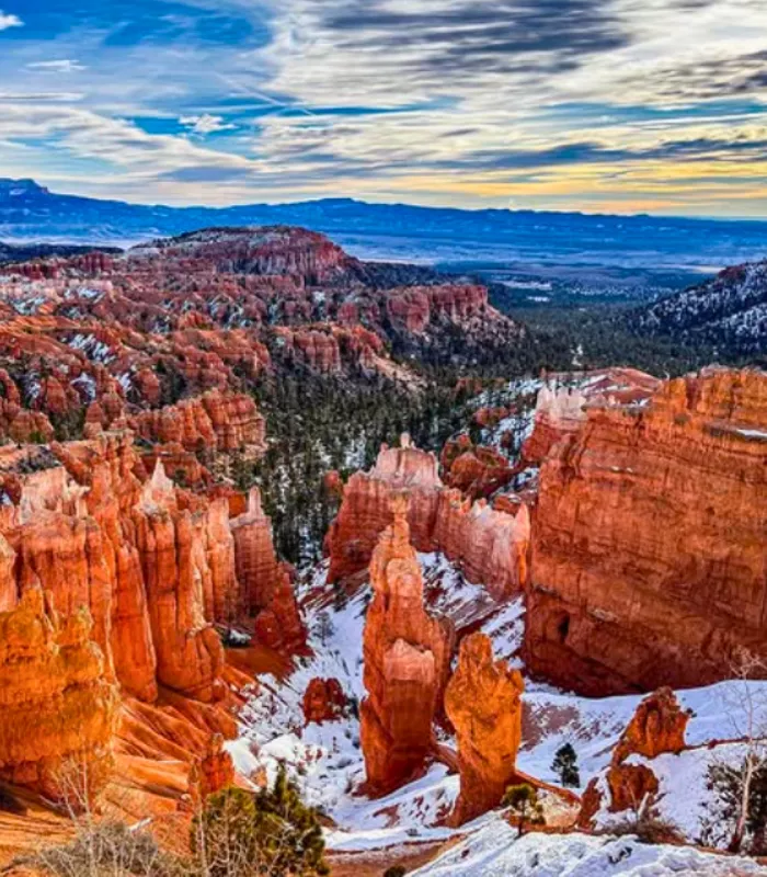 Bryce Canyon Rim Trail in Ice Utah