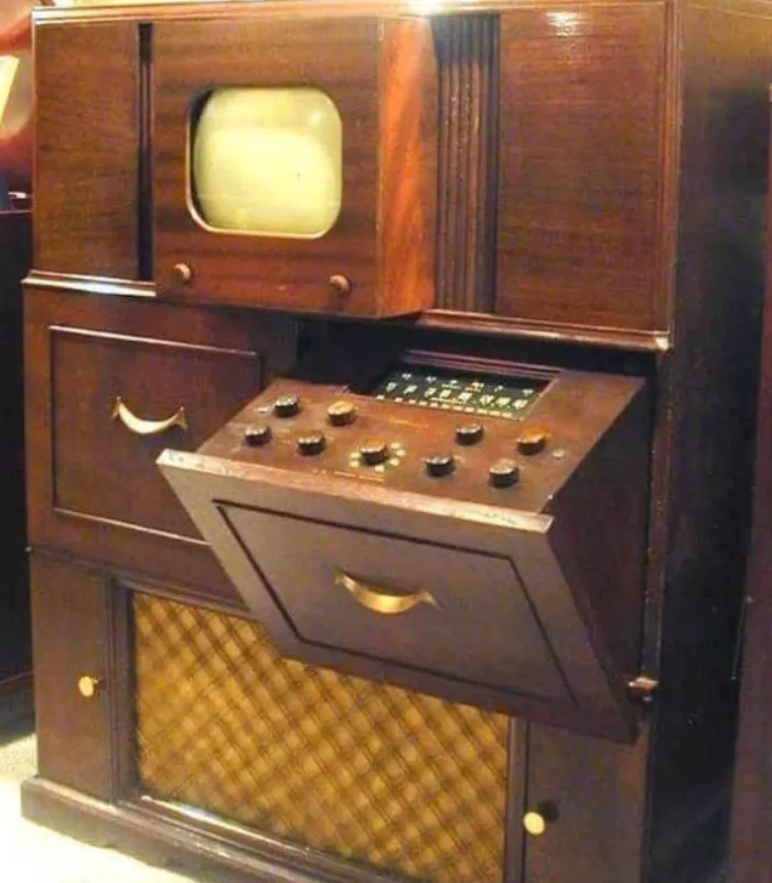 Crosley Record Player and TV Combo