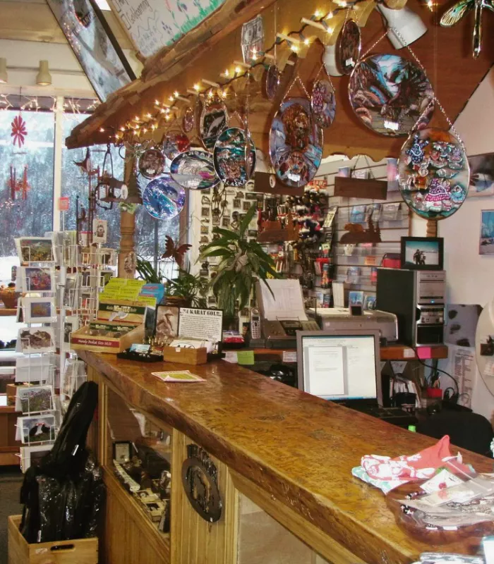 Great Alaskan Tourist Trap Girdwood
