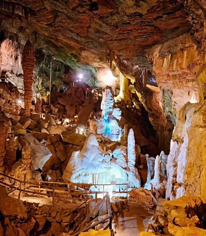 Lost World Caverns Lewisburg