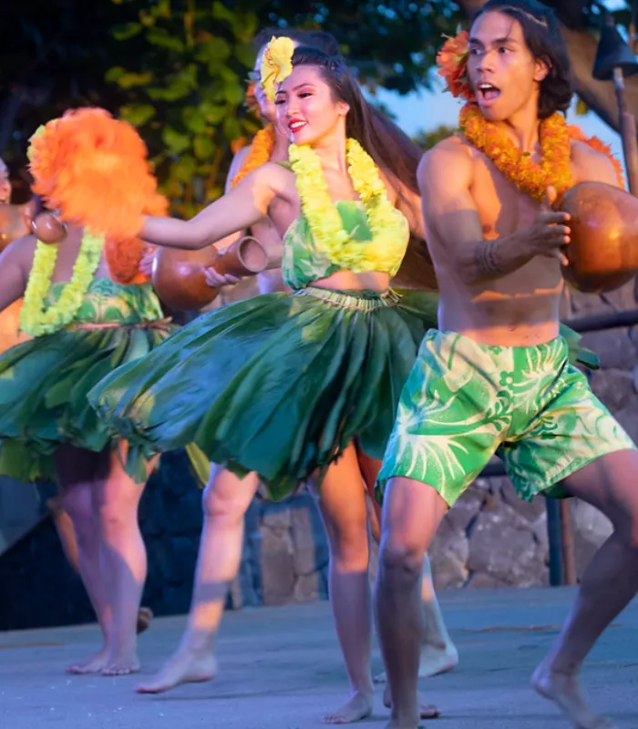 Luau Shows at Major Resorts