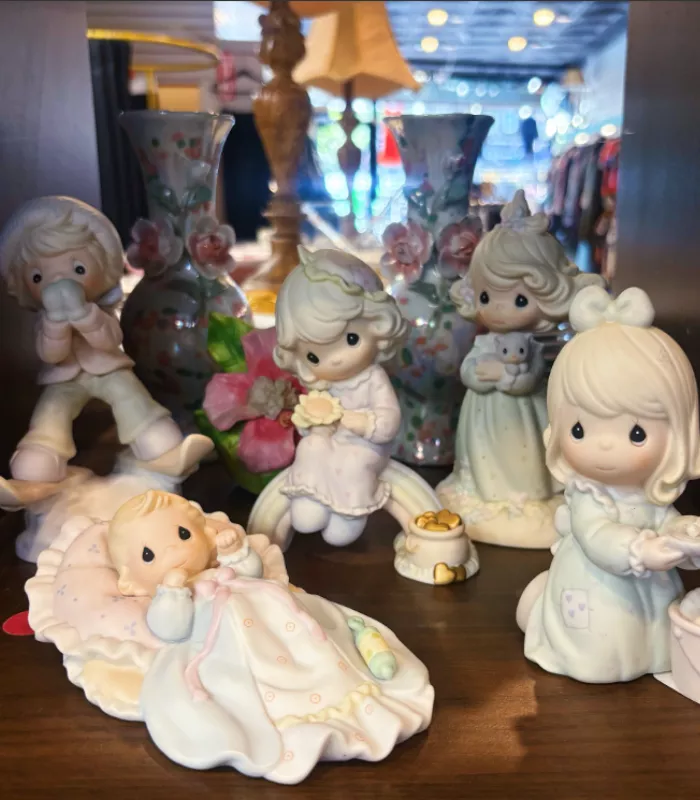 Precious Moments Figurines