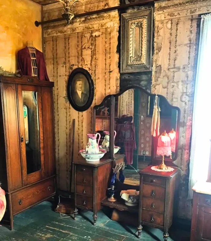Quickie Brothel Museum Tour Baltimore