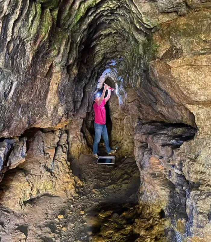 Starrs Cave Nature Preserve Iowa
