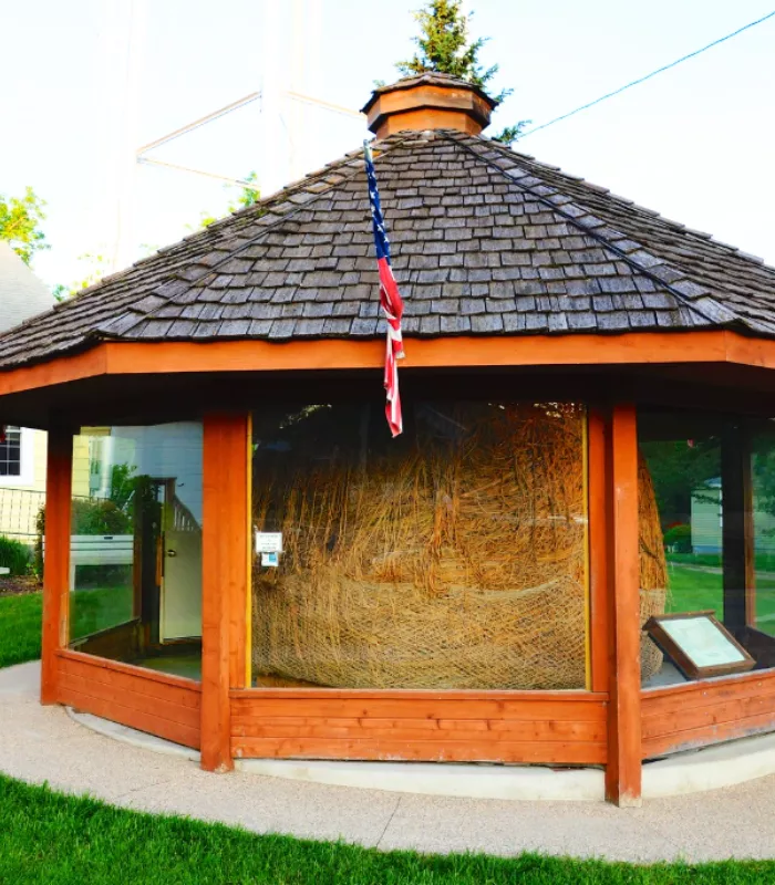 Worlds Largest Ball of Twine Darwin