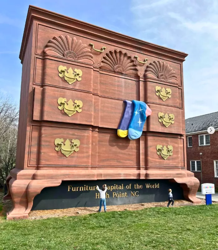 Worlds Largest Chest of Drawers North Carolina